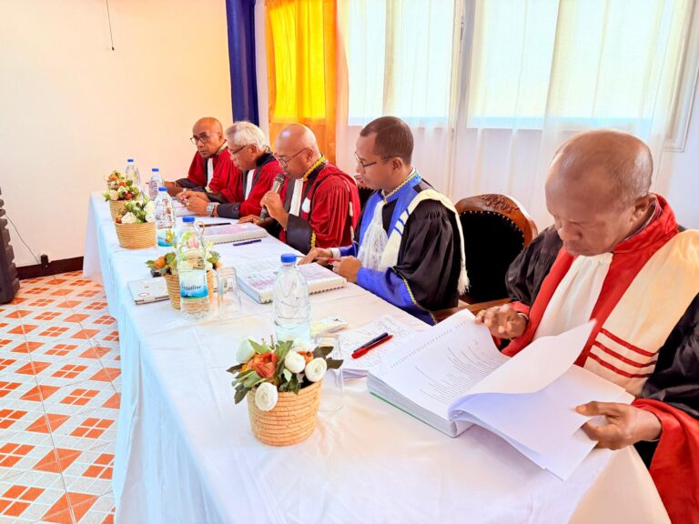 ASA FIKAROHANA MAHAKASIKA NY VOKATRA MAKAMBA : MITOMBO INDRAY IREO MANAM-PAHAIZANA ETO MADAGASIKARA ; Mahajanga, Faritra Boeny.