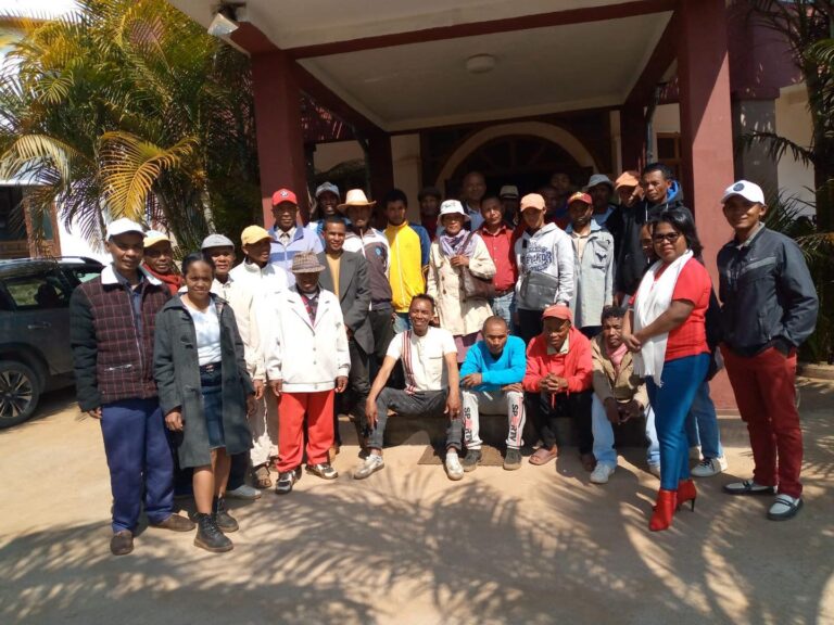 Antsirabe, Faritra Vakinankaratra. Notanterahina ny faha 03 Septambra 2025 ny atrikasa fampihofanana ireo mpanjono mialoha ny hiatrehana ny fotoana fikatonan’ny rano ao Vakinankaratra.