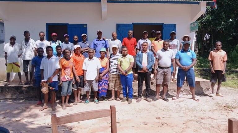 Kaominina Ambonivohitra Sainte Marie ,Distrikan’i Sainte Marie, Faritra Analanjirofo. Fampiofana ireo mpanjono madinika mikasika ny fomba fanjonoana maharitra.