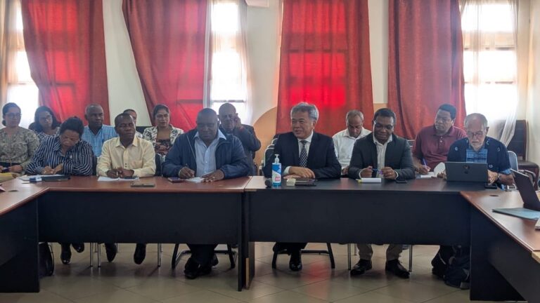 Ampandrianomby, Antananarivo-Faritra Analamanga. Fanamafisana ny fiaraha-miasa eo amin’ireo ONG ho fampandrosoana maharitra ny Tontolon’ny Jono sy ny Fihariana anaty rano.