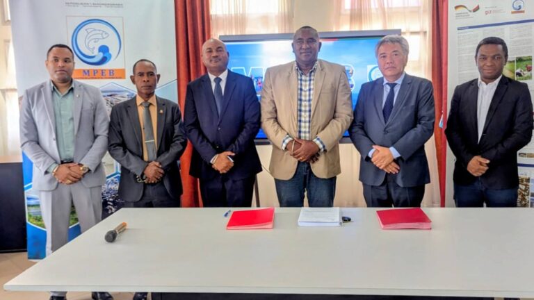 𝙁𝘼𝙈𝙄𝙉𝘿𝙍𝘼𝙈-𝙋𝙄𝙏𝘼𝙉𝙏𝘼𝙉𝘼𝙉𝘼 𝙏𝙀𝙊 𝘼𝙈𝙄𝙉’𝙉𝙔 𝙎𝙀𝙆𝙍𝙀𝙏𝙀𝙍𝘼 𝙅𝙀𝙉𝙀𝙍𝘼𝙇𝙔 𝙏𝙀𝙊 𝘼𝙇𝙊𝙃𝘼 𝙎𝙔 𝙉𝙔 𝙎𝙀𝙆𝙍𝙀𝙏𝙀𝙍𝘼 𝙅𝙀𝙉𝙀𝙍𝘼𝙇𝙔 𝙑𝘼𝙊𝙑𝘼𝙊 𝘼𝙏𝙊𝘼 𝘼𝘿𝘼𝙆𝘼𝙇𝙊 𝙉𝘼𝙎𝙊𝙇𝙊.