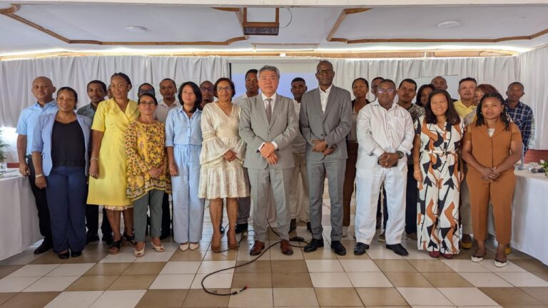 La Résidence Ankerana, Antananarivo,Faritra Analamanga : 𝗔𝗧𝗥𝗜𝗞𝗔𝗦𝗔 𝗙𝗔𝗡𝗔𝗠𝗔𝗙𝗜𝗦𝗔𝗠-𝗣𝗔𝗛𝗔𝗜𝗭𝗔 𝗠𝗔𝗡𝗔𝗢𝗡’𝗜𝗥𝗘𝗢 𝗠𝗣𝗜𝗔𝗦𝗔 𝗘𝗢 𝗔𝗡𝗜𝗩𝗢𝗡’𝗡𝗬 𝗔𝗦𝗛 « 𝗔𝗨𝗧𝗢𝗥𝗜𝗧𝗘 𝗦𝗔𝗡𝗜𝗧𝗔𝗜𝗥𝗘 𝗛𝗔𝗟𝗜𝗘𝗨𝗧𝗜𝗤𝗨𝗘 »