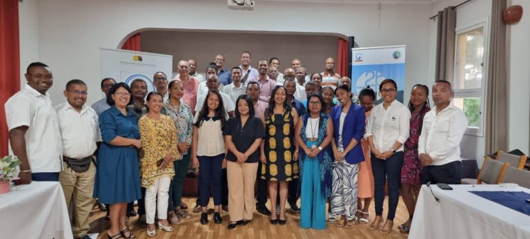 Toekarena manga :Havaozina ny politikam-pitantanana ny jono makamba.